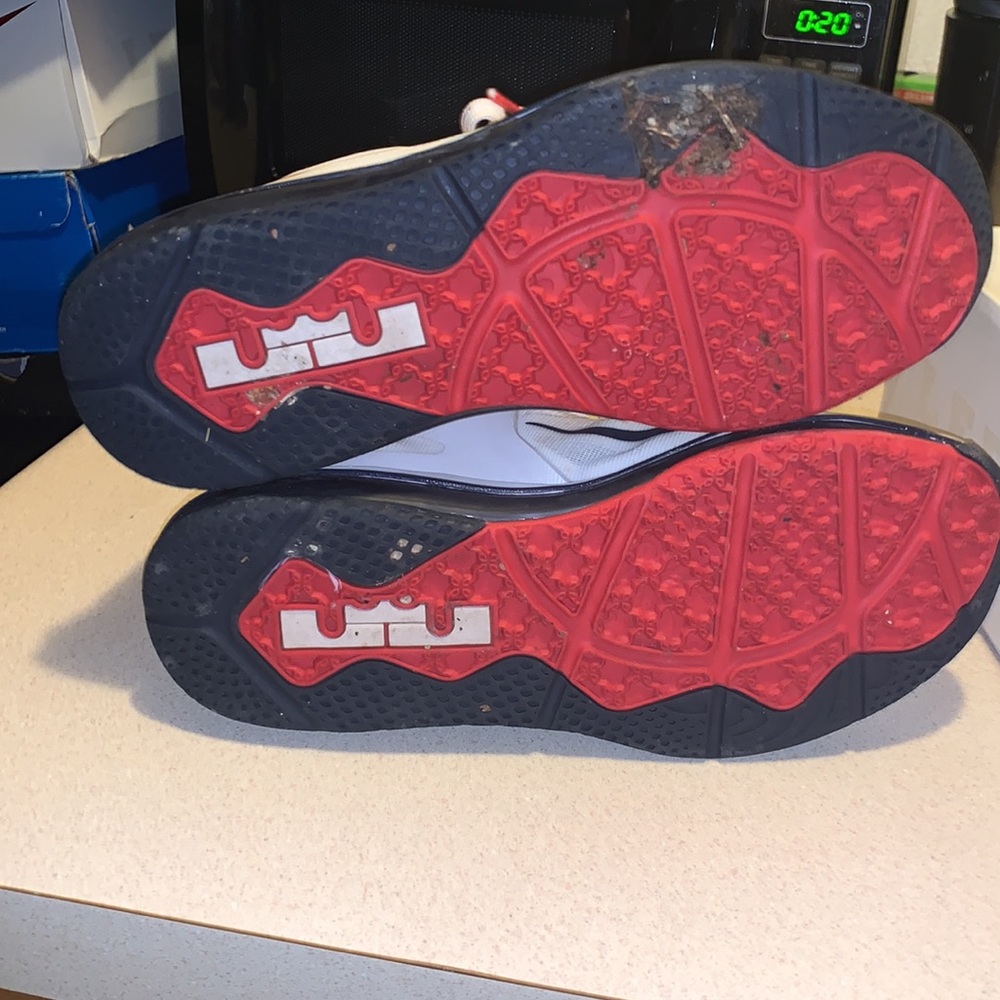 LeBron 9 Low - Picture 6 of 6
